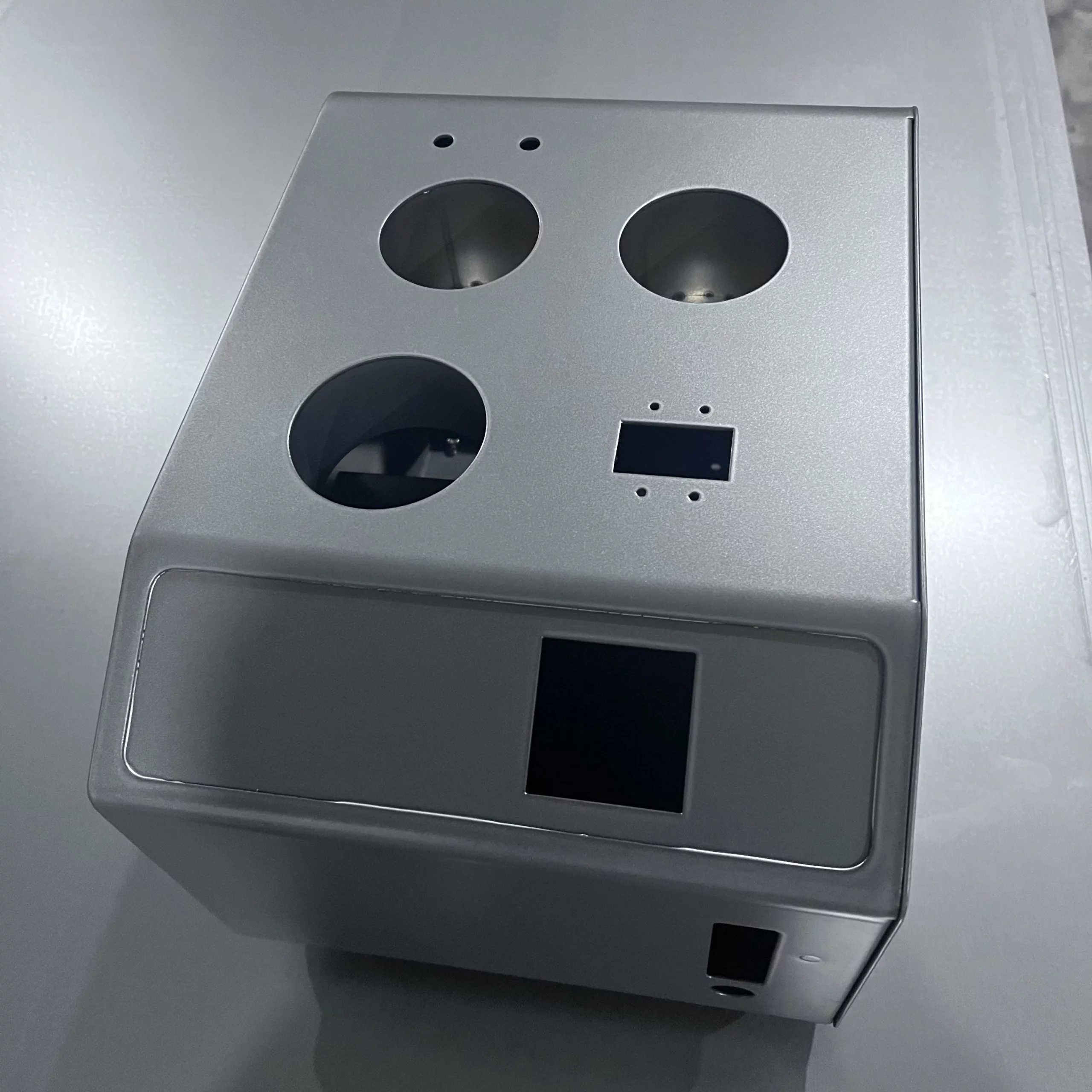 Custom Steel Heating Furnace for Laser Cutting Services - Image 2