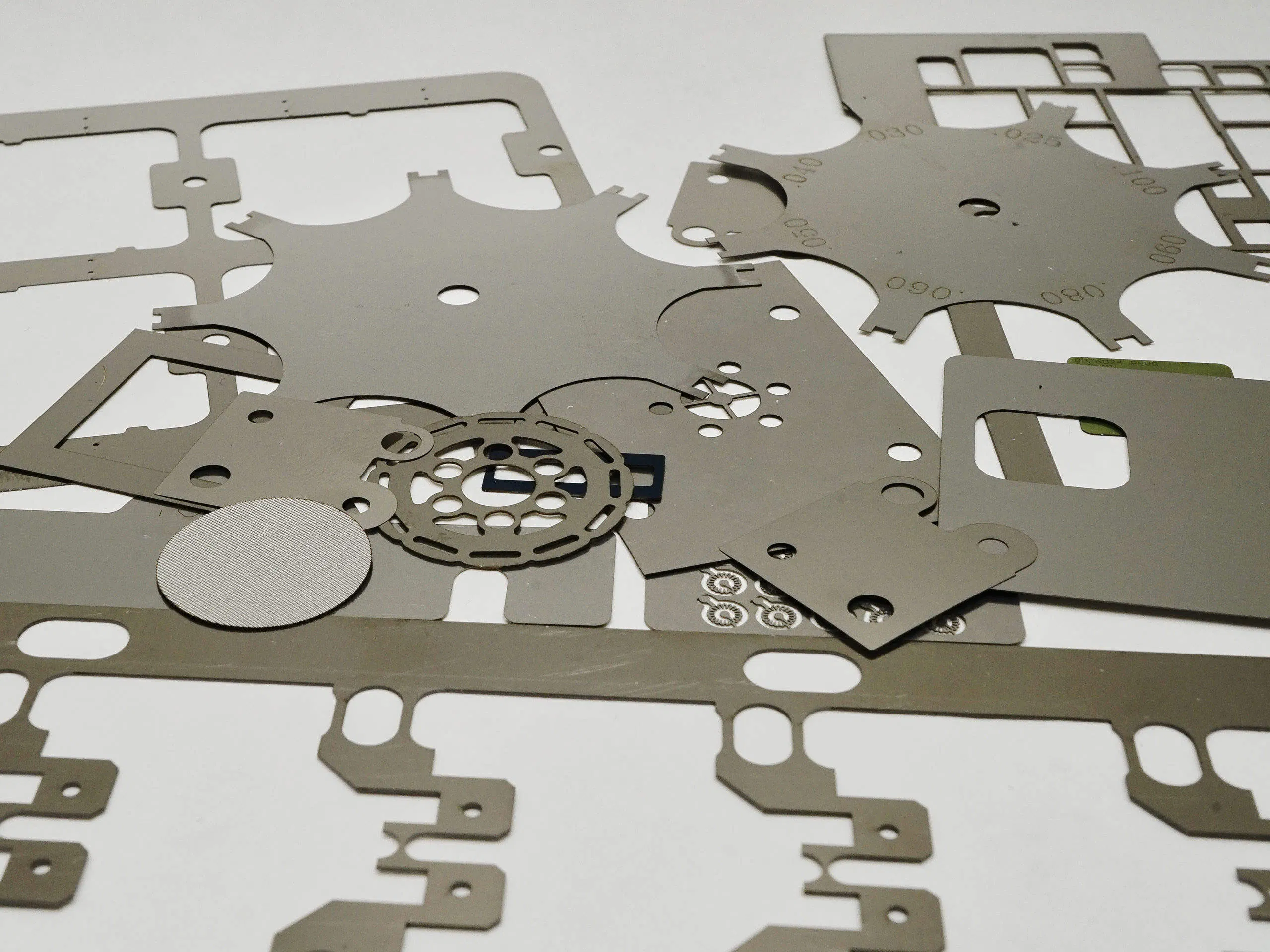Sheet Metal Processing Equipment Shell Metal Distribution Box Surface Spraying CNC Bending Laser Cutting Processing - Image 3